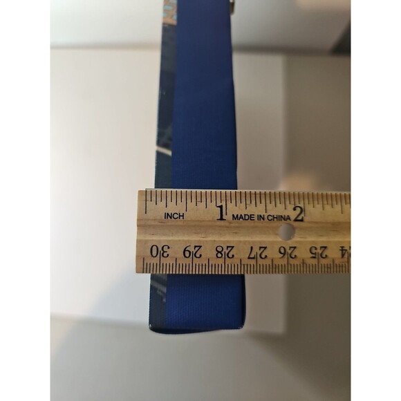 Marvel Spider Man Canvas Wall Art 12x12 Bright & Bold Web Sling - Picture 3 of 3